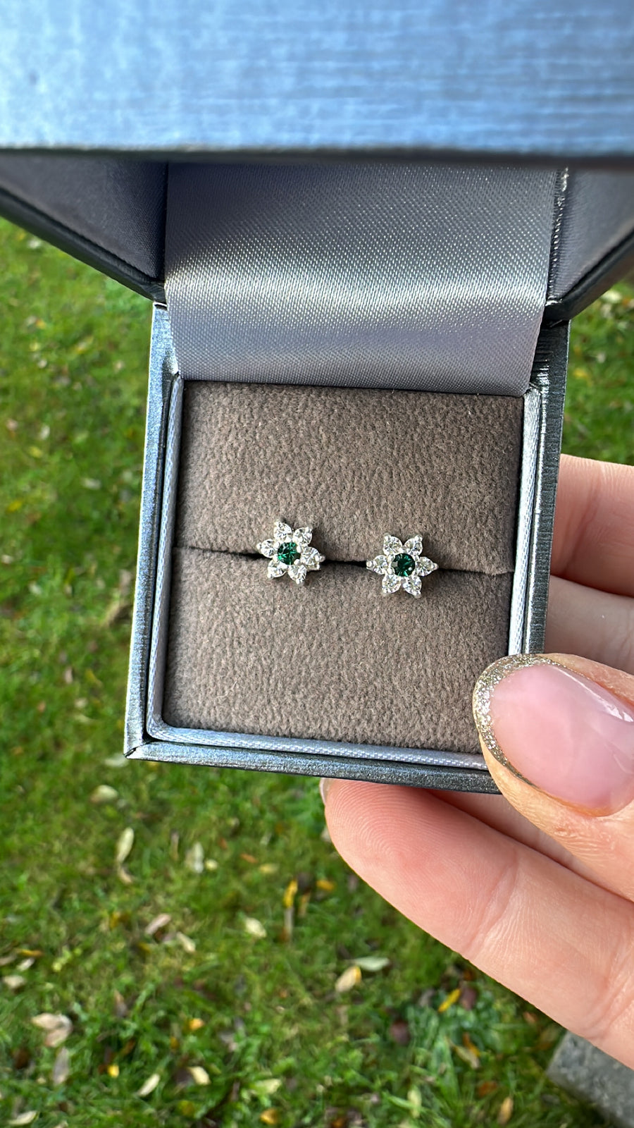 Sterling Silver Emerald Flower Earrings